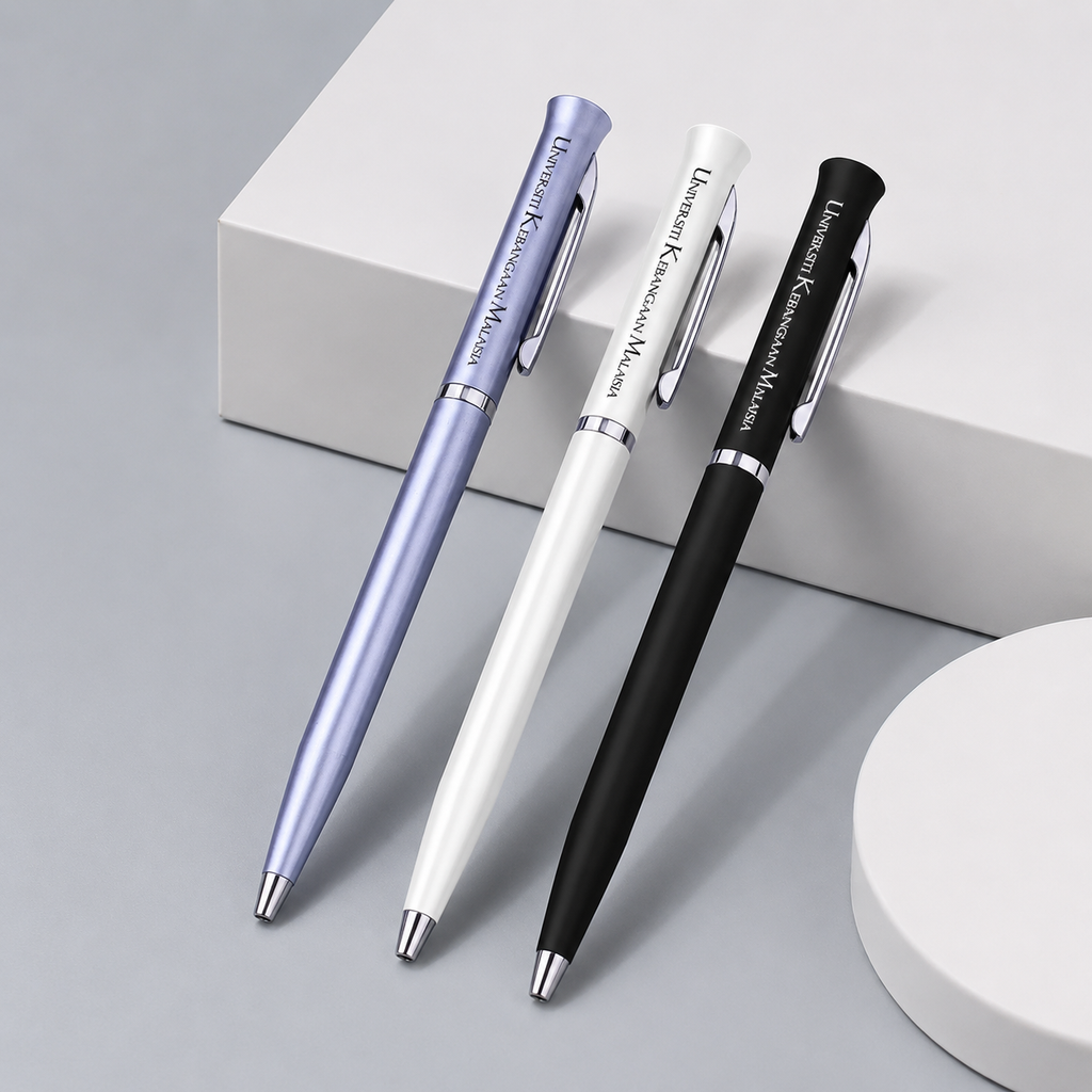 PLASTIC PEN