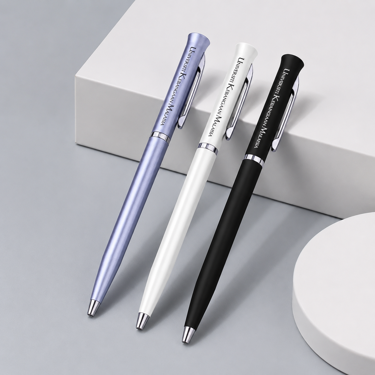 PLASTIC PEN